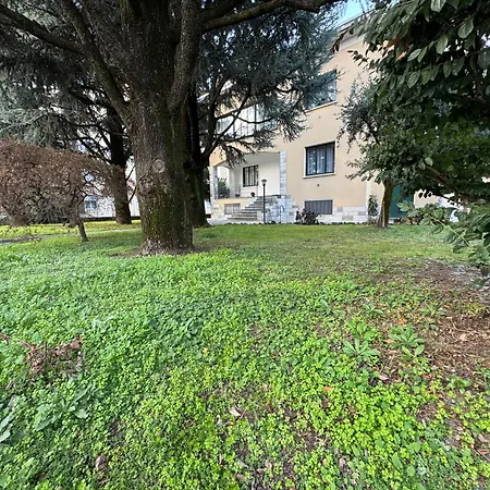 La Grande Casa Di Malpensa - *
