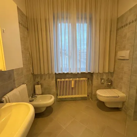 La Grande Casa Di Malpensa - Daire *